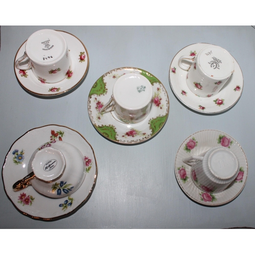 48 - 5 x Collectable Cup & Saucers.