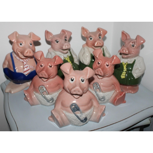 50 - 7 x Nat West Collectable Piggy Banks.(Wade Stamp Shown In Pictures)
All Proceeds Go To Charity.