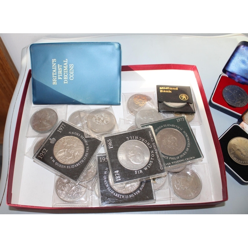 207 - Collection Of UK Coins.