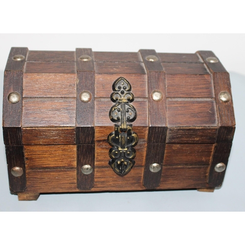 287 - Wooden Jewellery Box & Jewellery Contents.