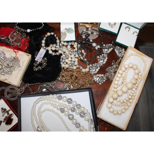 295 - Quantity Of Ladies Costume Jewellery (Including Vanity Mirror) Includes Silver Pieces