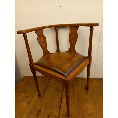 685 - Decorative Wooden Corner Chair - Measures 75cm tall x 68cm wide approx.