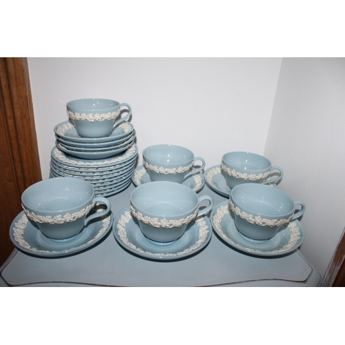 18 - Wedgewood Mixed Tea Service Items.
9 x Side Plates
9 x Saucers
6 x Cups