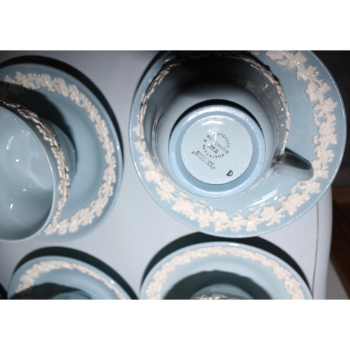 18 - Wedgewood Mixed Tea Service Items.
9 x Side Plates
9 x Saucers
6 x Cups