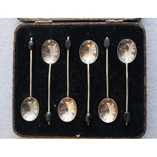 545 - Boxed Silver Hallmarked Coffee Spoons