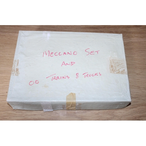 758 - Collection Of Meccano Pieces & Tri-ang Railways Items Some Boxed