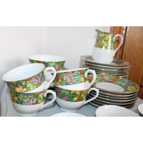 74 - Czechoslovakian ROYAL EPIAG Tea Service
9 x Cups
7 x Saucers
9 x Side Plates
1 x  Sugar Bowl
Good Co... 