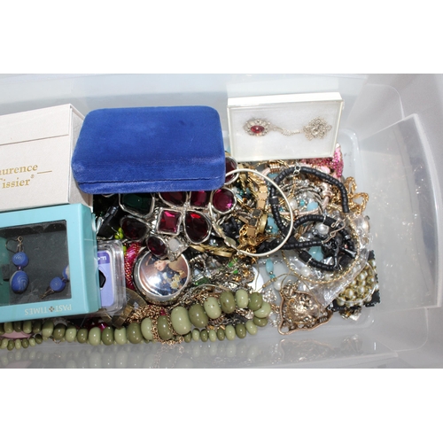 474 - Quantity Of Jewellery Items Some Boxed
All Proceeds Go To Charity