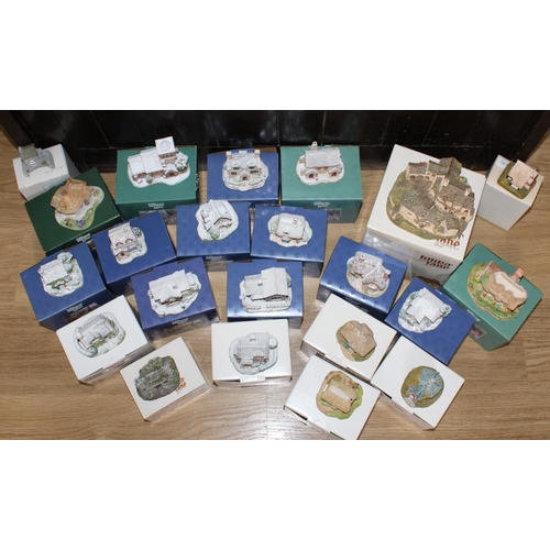 16 - Quantity Of Lilliput Lane Ornaments  Boxed
Collection Only