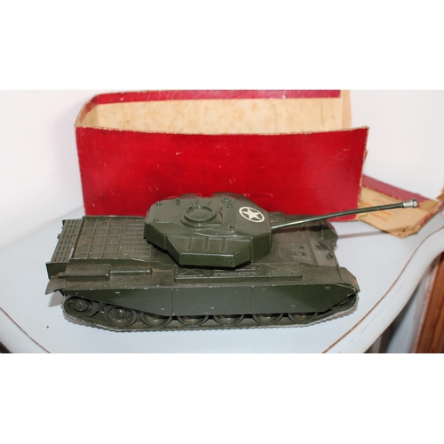 745 - Boxed W.Britain Military Collectable Centurion Tank
Tank Length-23cm