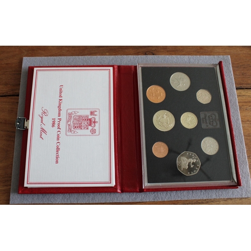 220 - 1986 Deluxe Royal Mint Coin Set in Case