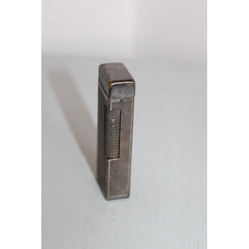 598 - Silver toned Dunhill Lighter (Untested)