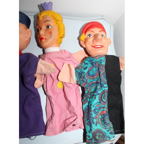 748 - Vintage Hand Puppets
All Proceeds Go To Charity