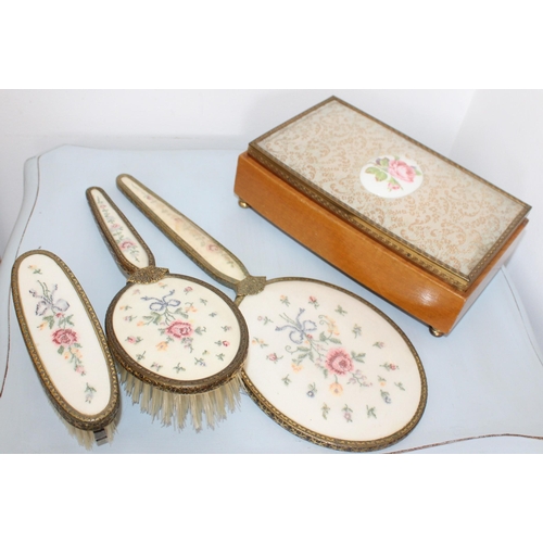 53 - Ladies Vintage Vanity Set plus Jewellery Box

All proceeds of this lot go to charity