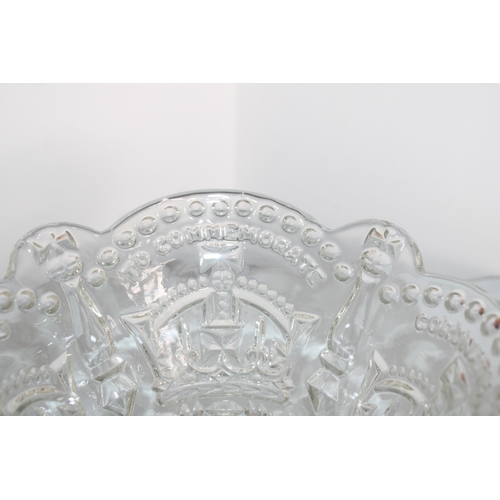 720 - To Commemorate Queen Elizabeth II Coronation 2 June 1953 Glass Bowl  & Coronation Of King George VI ... 