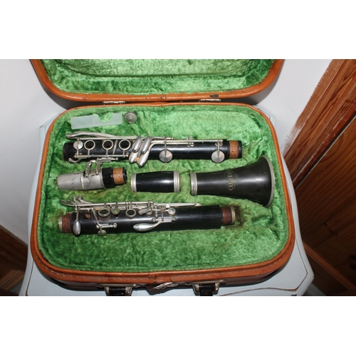 146 - Clarinet In Case Corton Quality Instruments
Untested
 All Proceeds Go To Charity