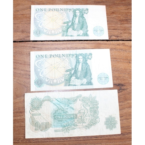 320 - Three Bank of England £1 Notes - Cashiers SOMERSET and FFORDE

Fine Condition