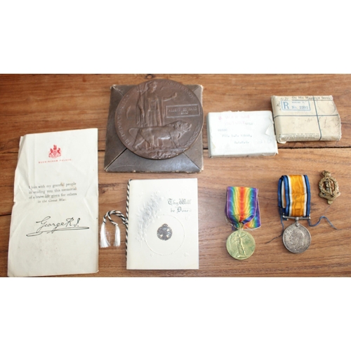 141 - Family WWI Death Plaque and Medal Grouping. Two Brothers Rifleman Albert Wells of the 17th County of... 