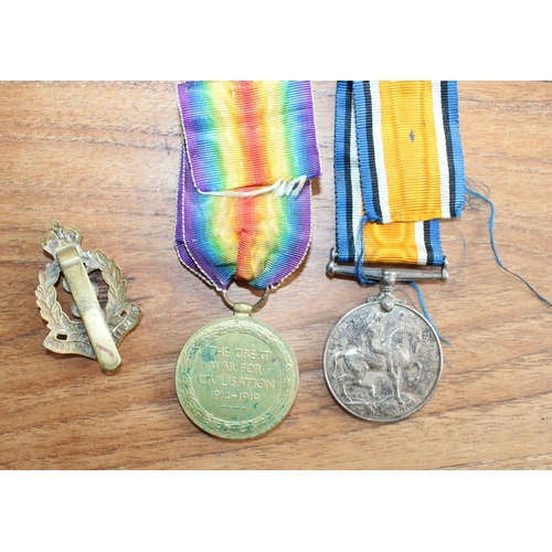 141 - Family WWI Death Plaque and Medal Grouping. Two Brothers Rifleman Albert Wells of the 17th County of... 