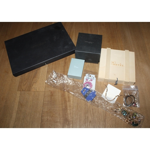 523 - Quantity Of Mixed Jewellery Some Boxed/Bagged Items
All Proceeds Go To Charity