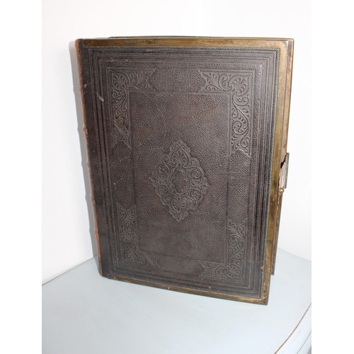 113 - Large Gilt Edged Bible
