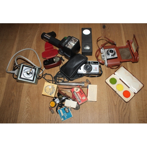 106 - Collection Of Camera & Acessories