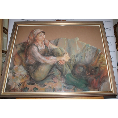 158 - Josephine Graham Pastel Frame - Measures 109cm x 87cm. Glass fronted frame.

Josephine Graham was a ... 