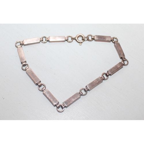 630 - 925 Silver Necklace & Bracelet
16in Chain