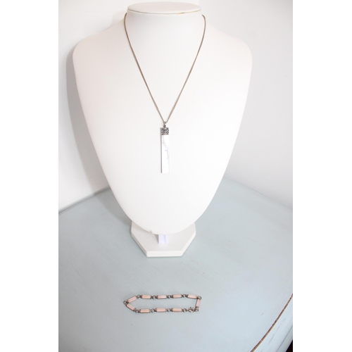 630 - 925 Silver Necklace & Bracelet
16in Chain