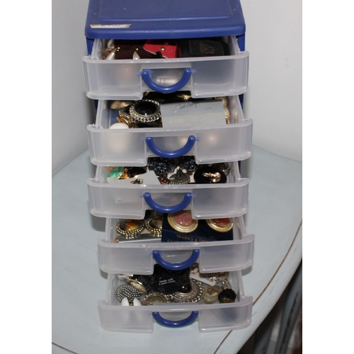 783 - Quantity Of Mixed Earrings In Container