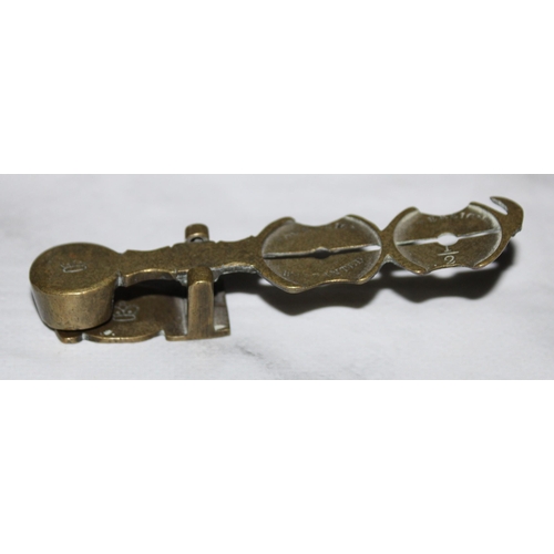 292 - Brass Sovereign Scales Full & Half