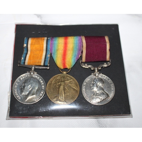 101 - WW1 Medal Pair and Army Long Service Award

3566 PTE J PALMER. 7/HRS