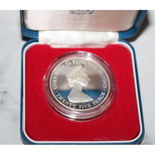 446 - Guernsey 25 Pence Silver