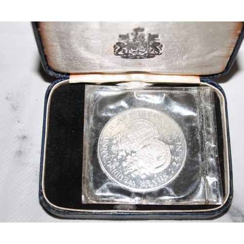 540 - Gibraltar Silver 25 Pence