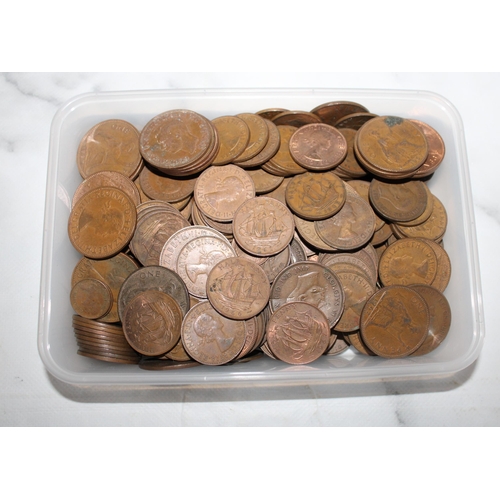 409 - Quantity Of One & Half Penny Coins