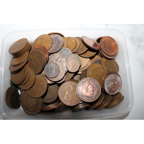 411 - Quantity Of One Penny/Half Penny Coins