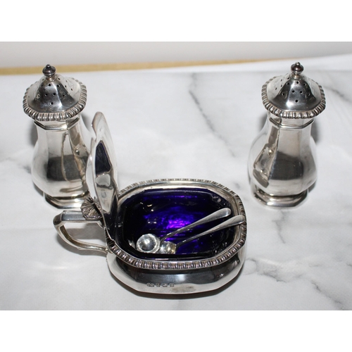 258 - Silver Hallmarked Cruet Set-300gms
Salt & Pepper 10cm Height