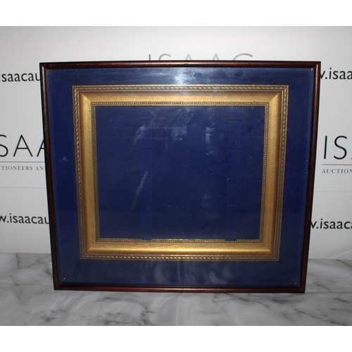 19 - Wooden & Glass Display Case
Width-46.5cm
Height-41.5cm
Depth-9cm
Collection Only