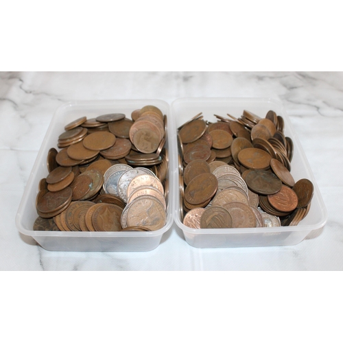 459 - Quantity Of Half Pennies Various Dates