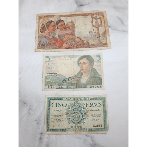 546 - Three Bank Notes From France and Algeria