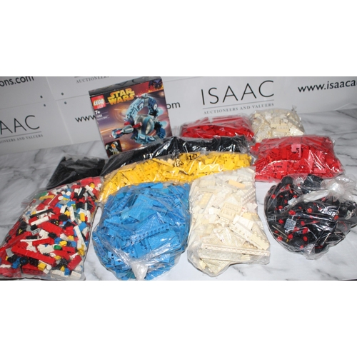 600 - Very Large Collection of LEGO Pieces - Multiple Colour Pieces

One bag includes wheels for vehicles