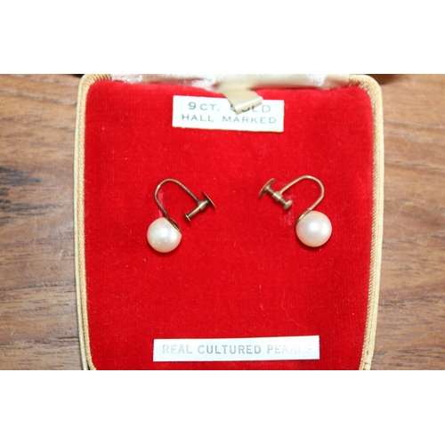 390 - 9ct Gold Hallmarked Real Cultured Pearl Earrings In Box