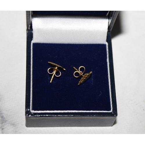 391 - Gold Stamped 375 9 Earrings In Box
All Proceeds Go To Charity
No Stamp/Mark On Backs