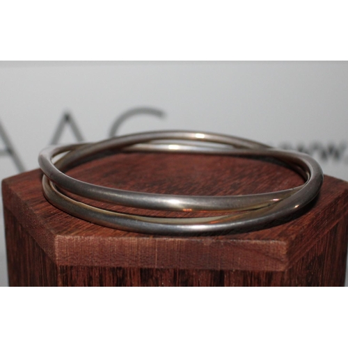 300 - Silver 925 Hallmarked Bangle
All Proceeds Go To Charity