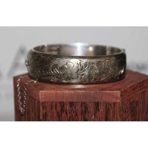 315 - Silver Hallmarked Bangle Engraved As Shown In Pictures 1967