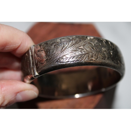 315 - Silver Hallmarked Bangle Engraved As Shown In Pictures 1967