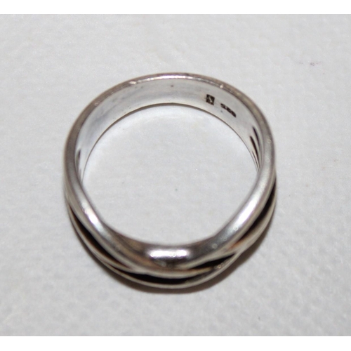 335 - Silver 925 Ring Size-P