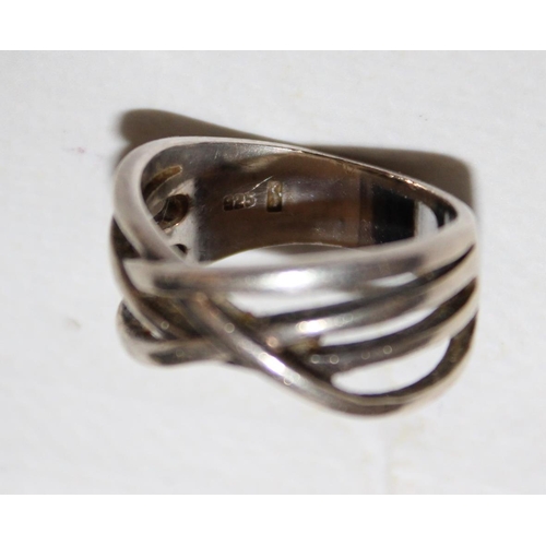 335 - Silver 925 Ring Size-P