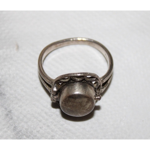 341 - Silver Hallmarked 925 Ring Size-T