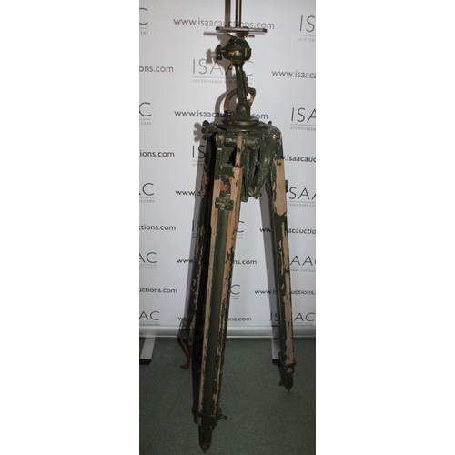 181 - Ross of London Monocular Gun Sight Mounted on Tripod . Comes with original Ross of London Wooden cas... 